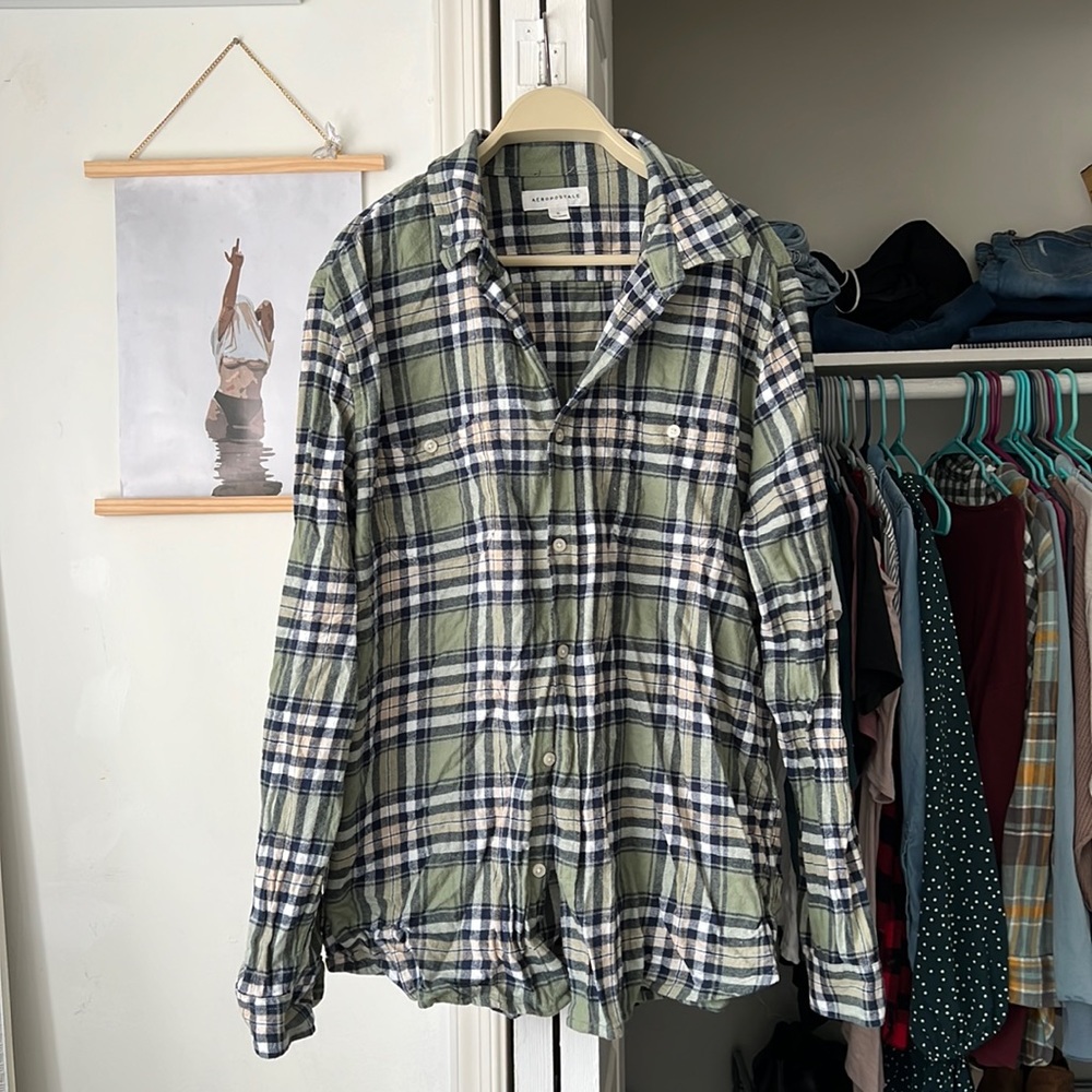 Men’s Aeropostale plaid button up
